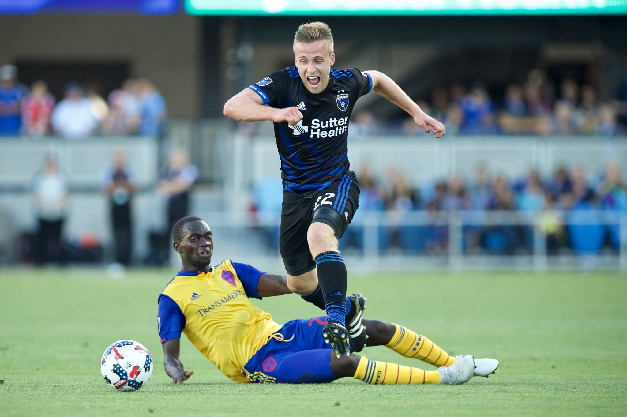 蒙尼的带领 蒙尼的带领